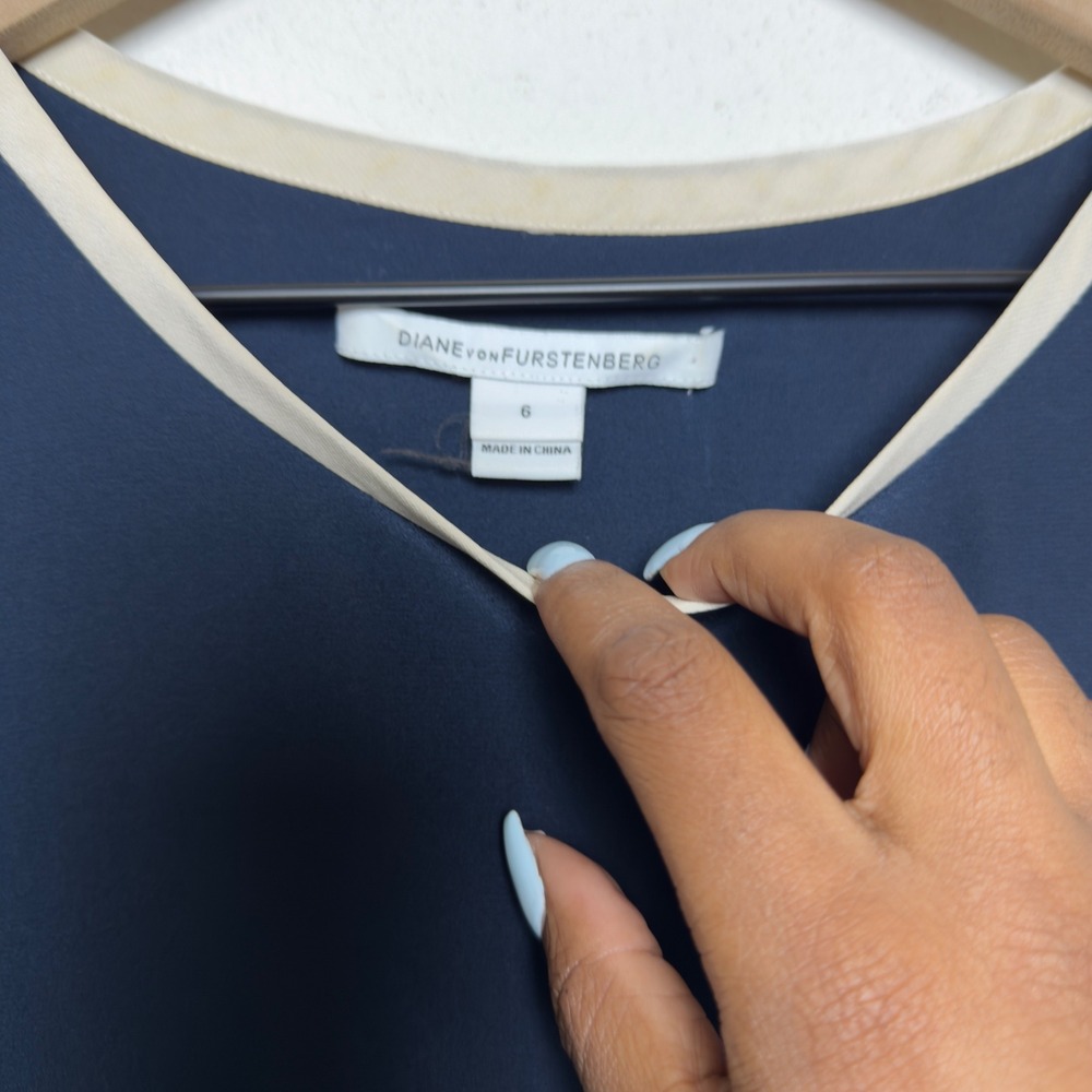 Diane von Furstenberg Womens Tabatha 100% Silk Blouse 6 Blue Preppy‎ Nautical - Picture 5 of 12